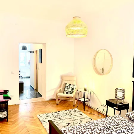 Urban Retreat - By Nahuen