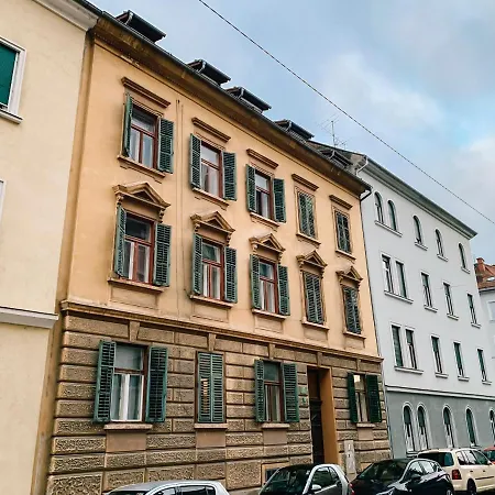 Urban Retreat - By Nahuen Apartment Graz